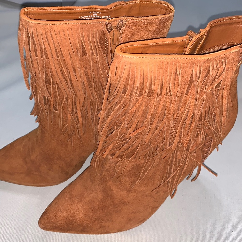 Steve Madden chestnut suede fringe boots, New with Box size 8